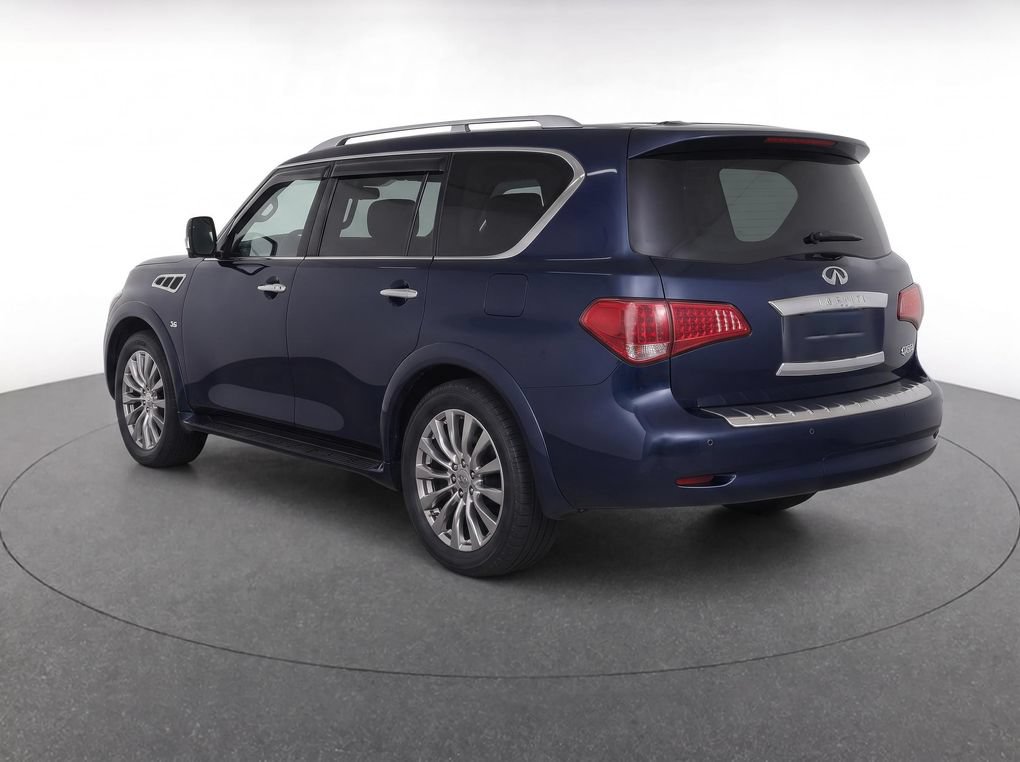 Used 2017 INFINITI QX80 4WD w/ Deluxe Technology Package image 3