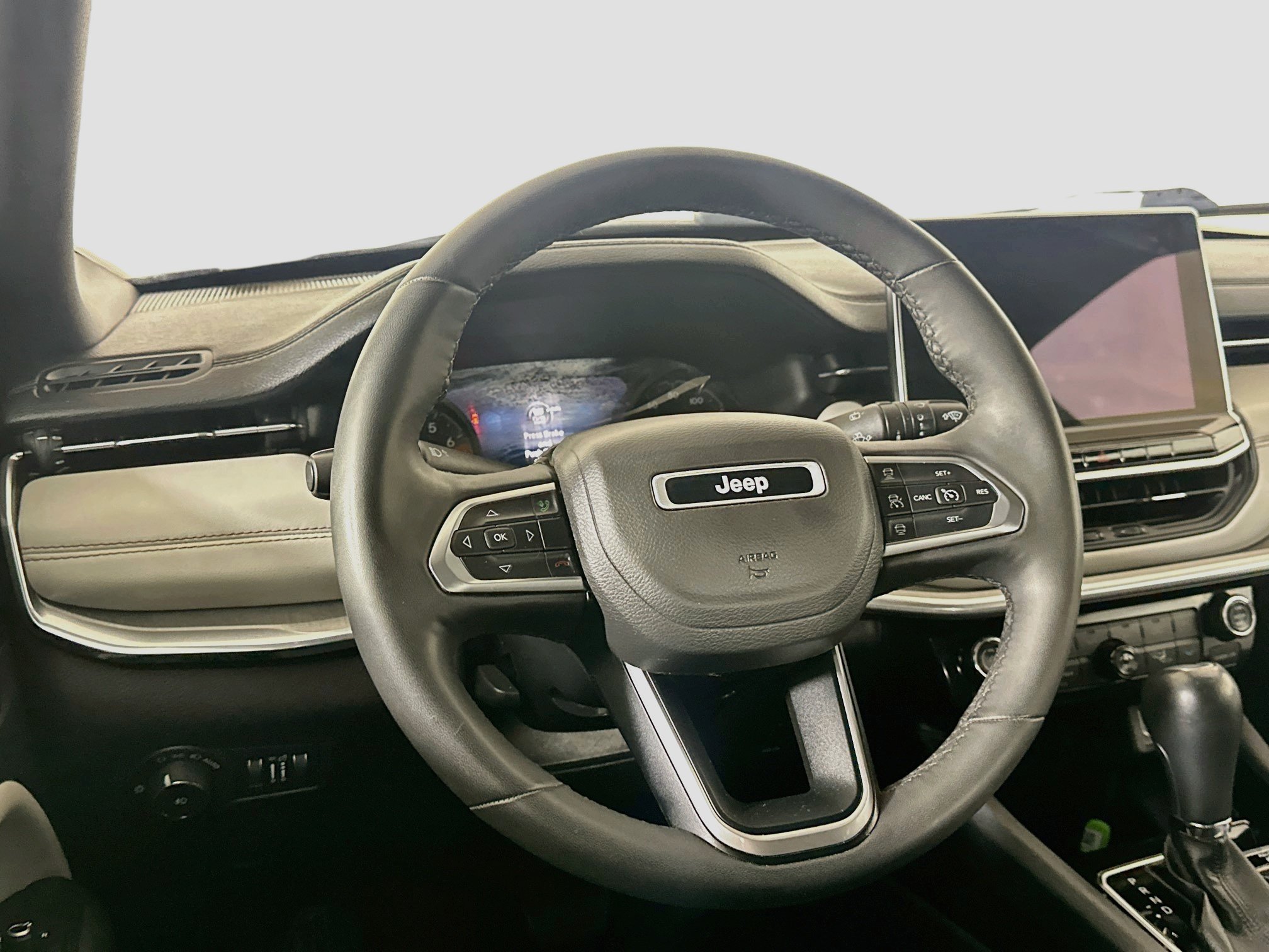 Used 2023 Jeep Compass Limited AWD/4WD image 18