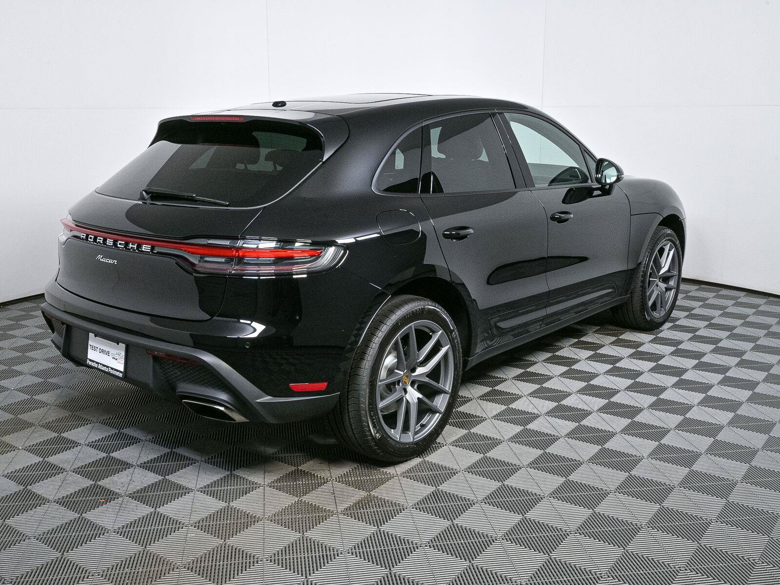 New 2026 Porsche Macan Turbo AWD/4WD image 27