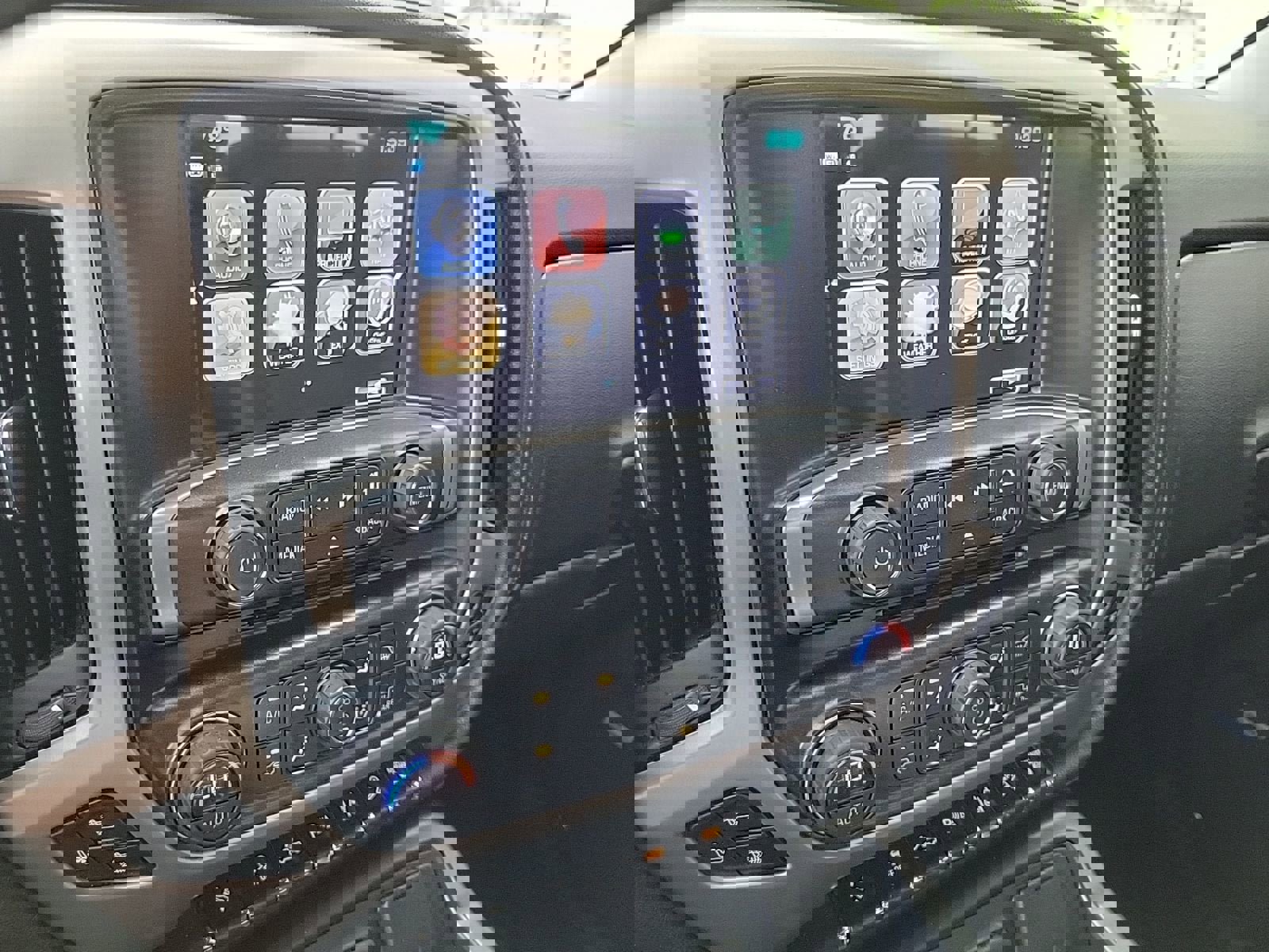 Used 2017 GMC Sierra 2500 Denali w/ Duramax Plus Package image 21