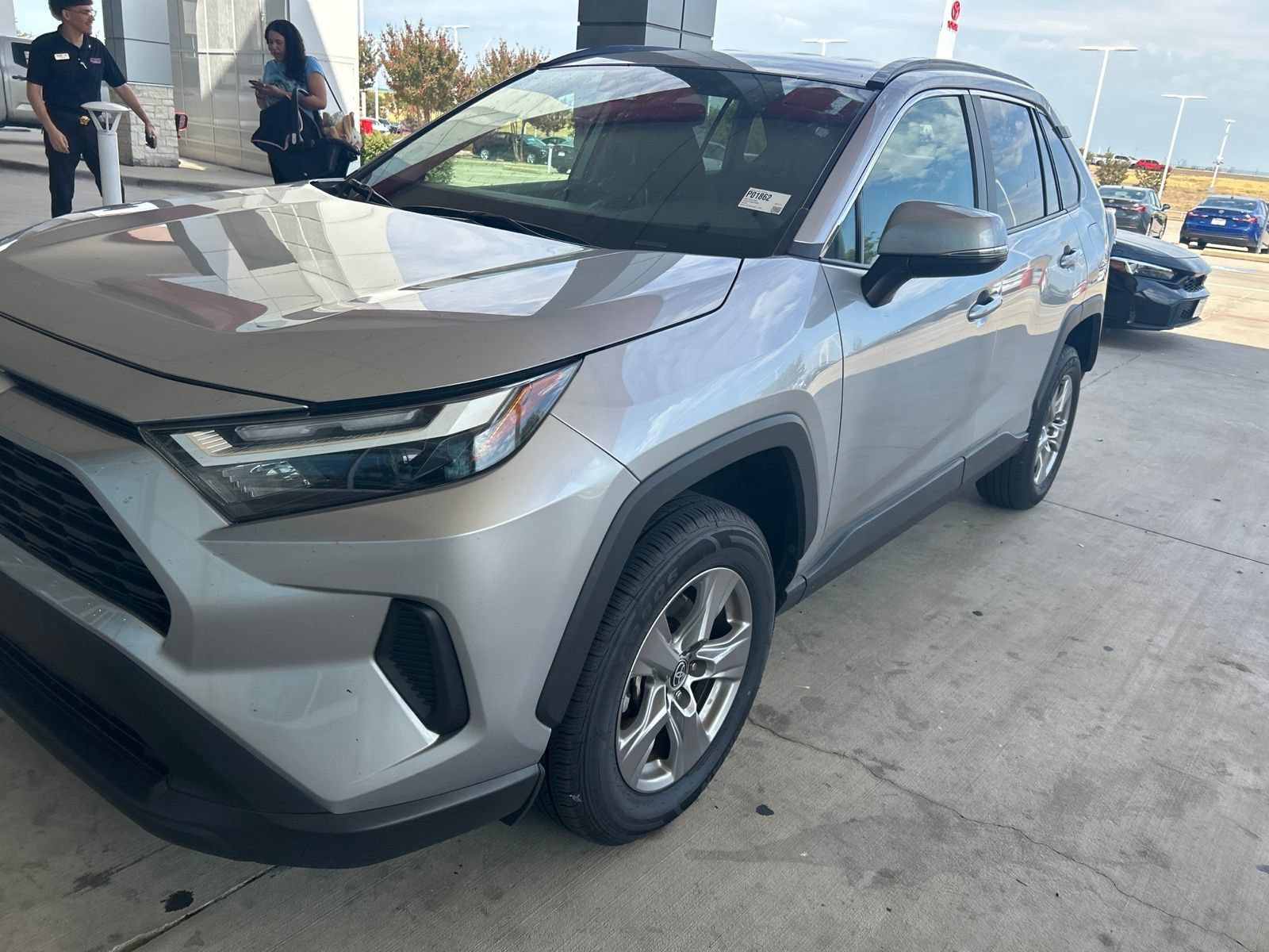 Used 2025 Toyota RAV4 XLE FWD image 26