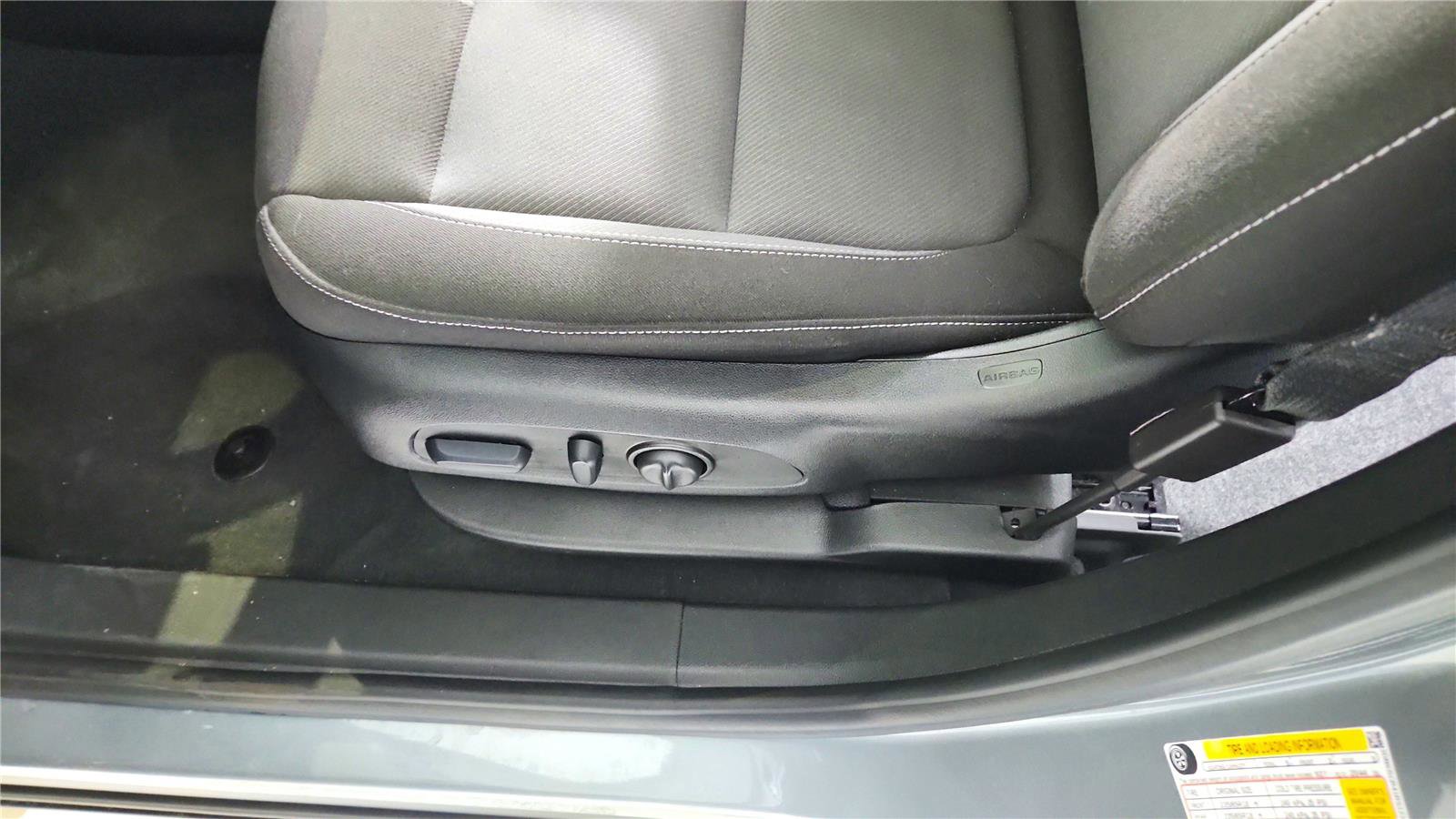 Used 2024 Chevrolet Blazer LT image 17