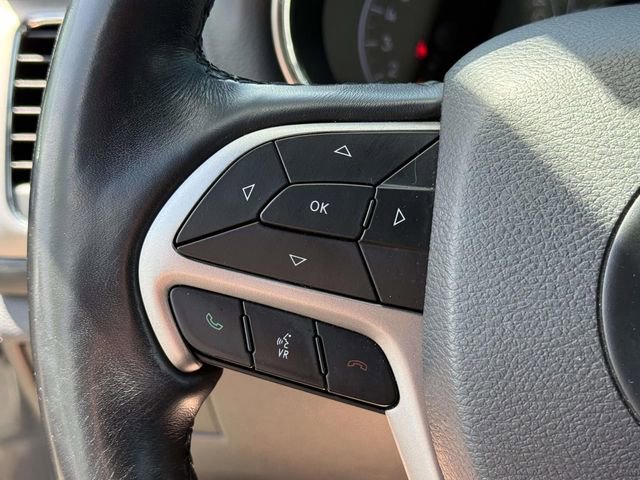 Used 2020 Jeep Grand Cherokee Altitude AWD/4WD image 25