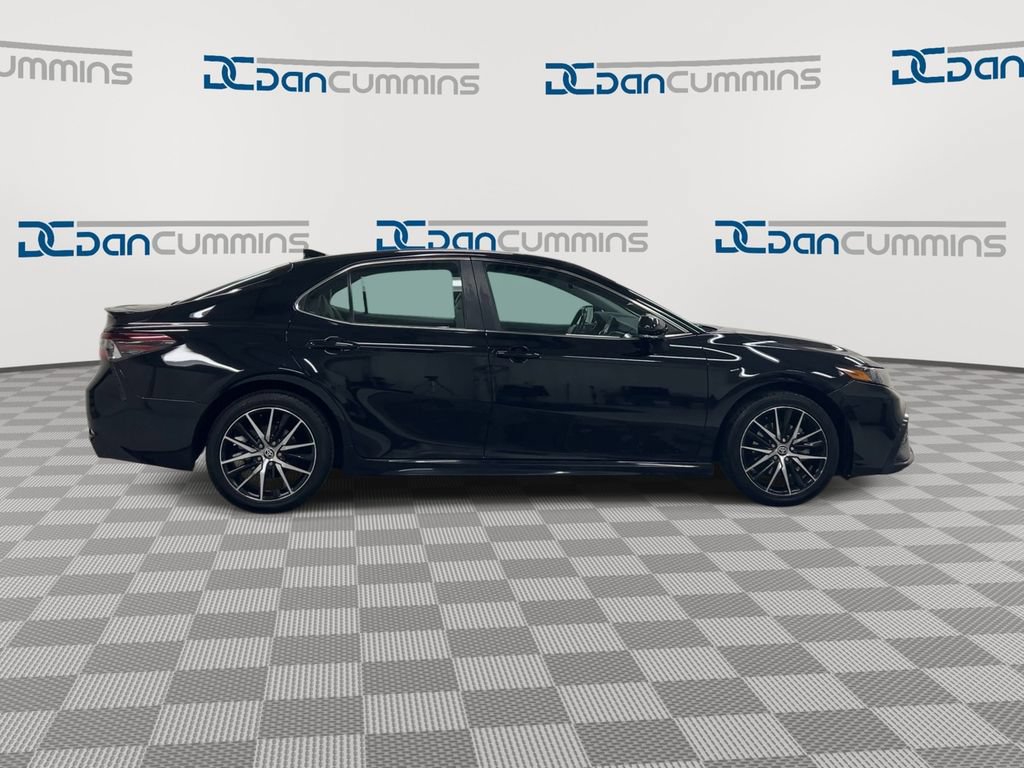 Used 2024 Toyota Camry SE w/ Convenience Package FWD image 9