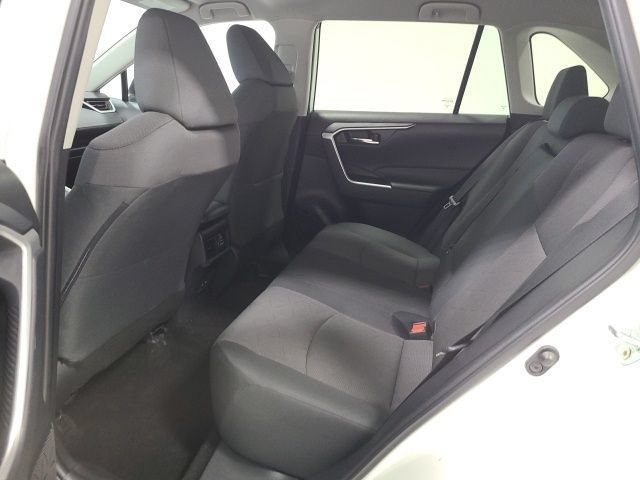 Used 2024 Toyota RAV4 XLE AWD/4WD image 14