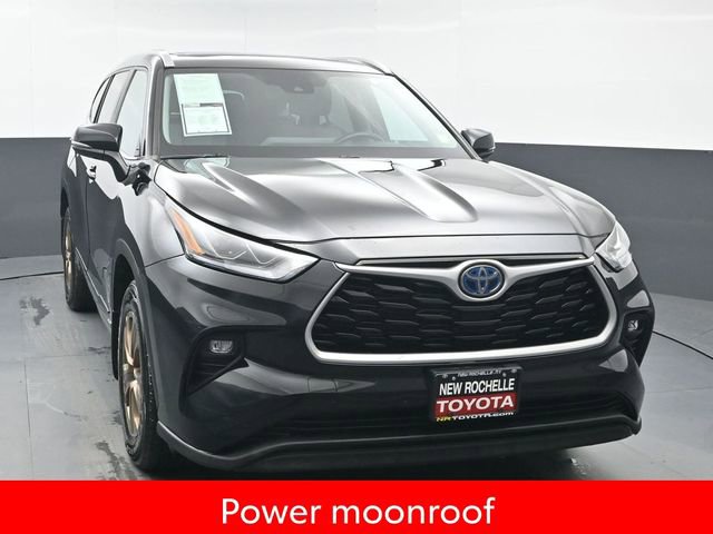 Used 2023 Toyota Highlander Bronze Edition image 10