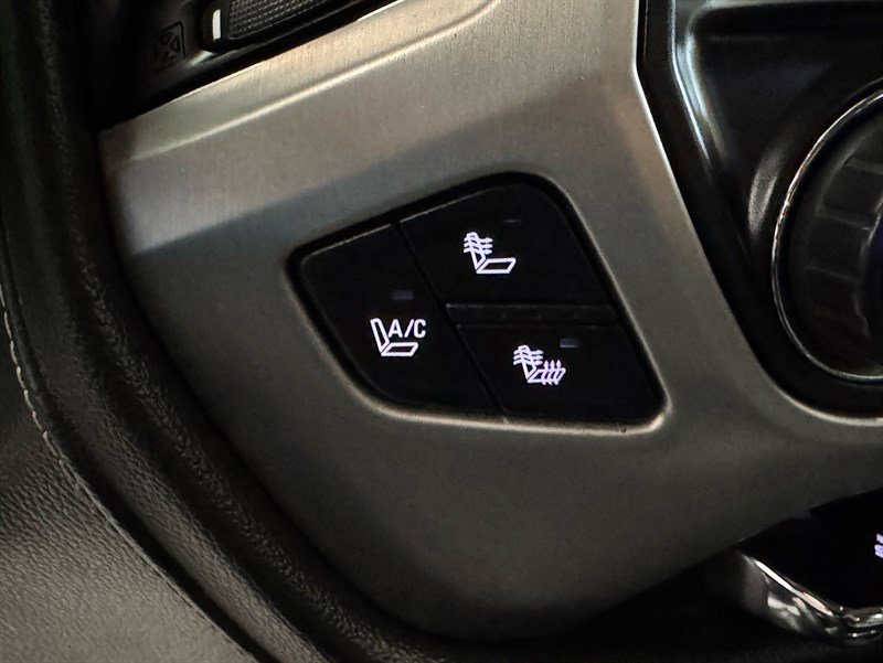 Used 2015 GMC Sierra 2500 SLT w/ Driver Alert Package AWD/4WD image 25