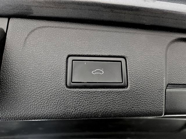 Used 2021 Volkswagen Atlas SE image 29