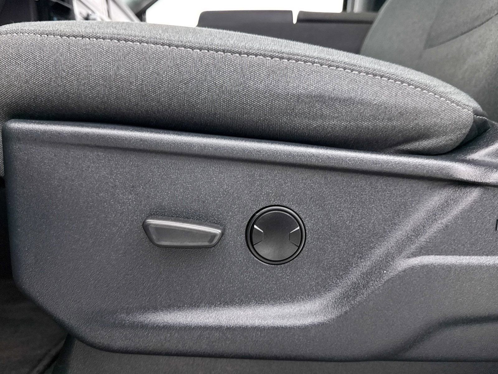 Used 2025 Ford F150 XLT w/ Equipment Group 301A Standard image 25