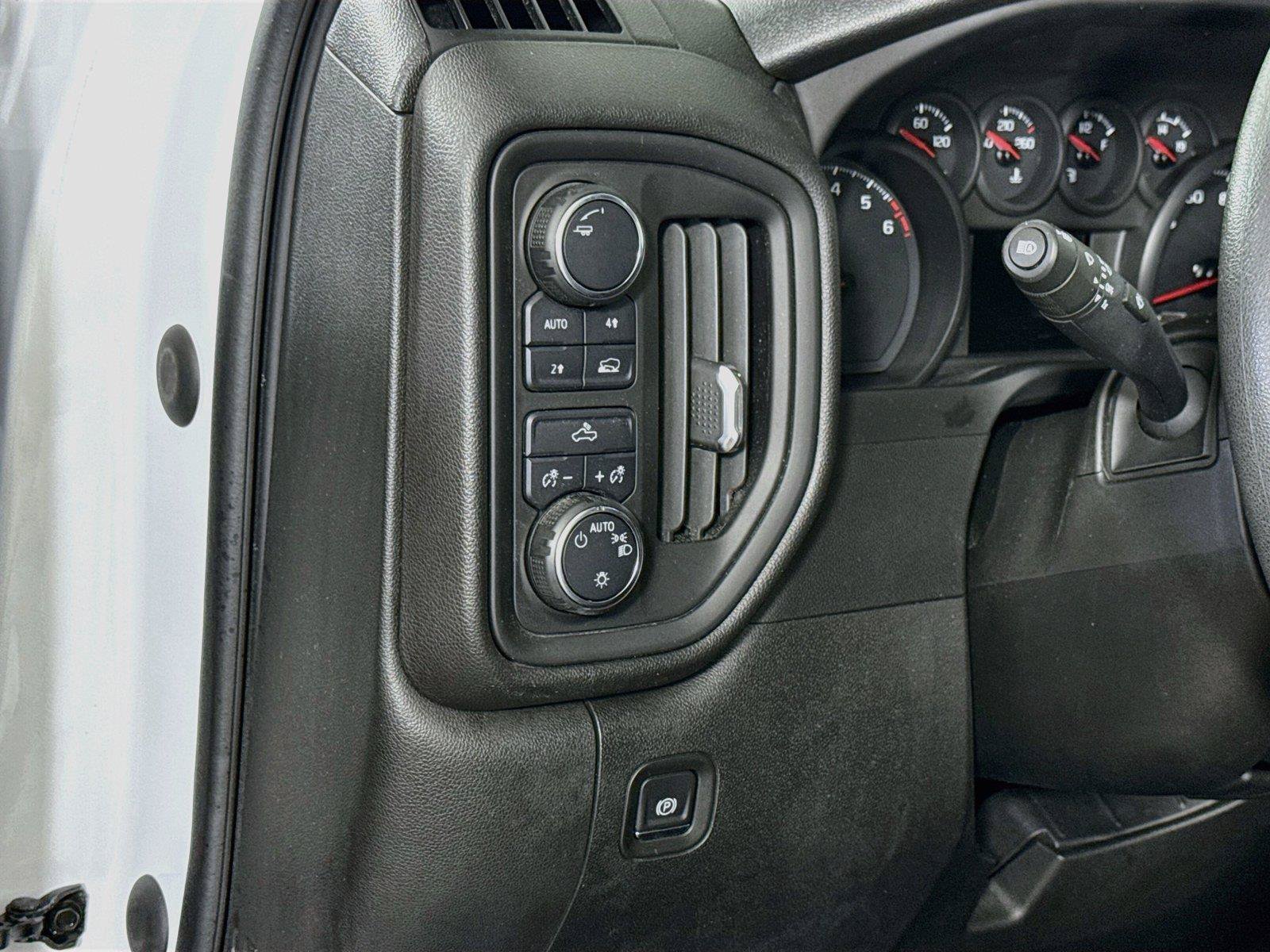 Used 2024 Chevrolet Silverado 1500 Custom AWD/4WD image 4
