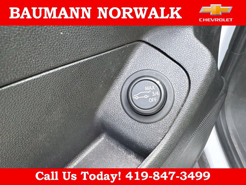 Used 2022 GMC Terrain SLT AWD/4WD image 16