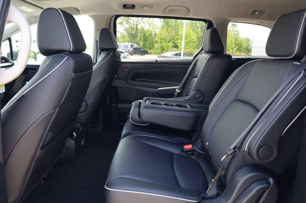 New 2026 Honda Odyssey Touring image 26