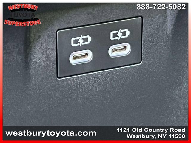 Used 2023 Toyota Prius LE image 17