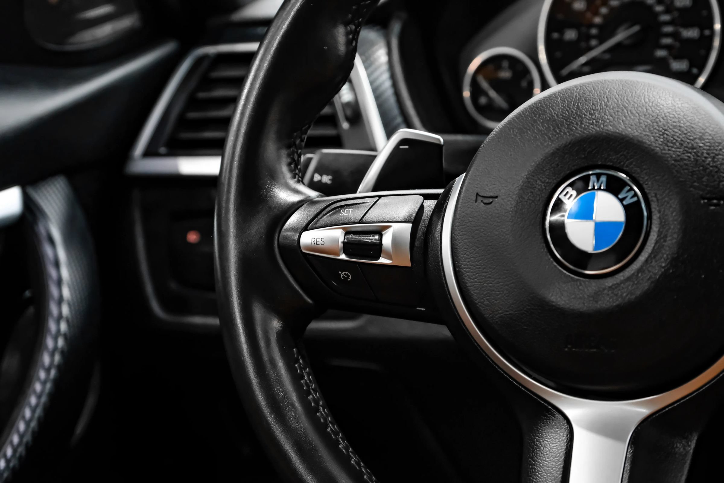 Used 2017 BMW 340i Sedan RWD image 17