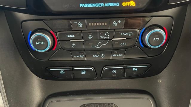 Used 2020 Ford Transit Connect XLT image 41