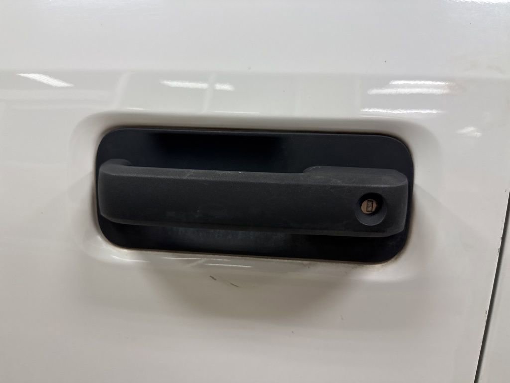 Used 2018 Ford F150 XLT image 11