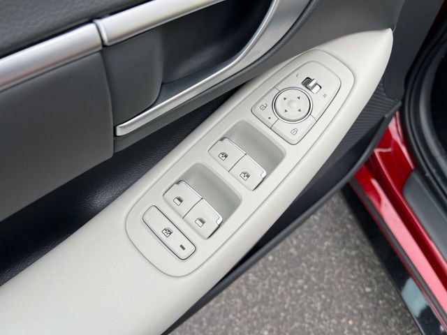 Certified 2025 Hyundai Sonata SEL image 10