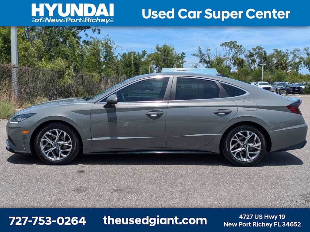 Certified 2023 Hyundai Sonata SEL FWD image 2
