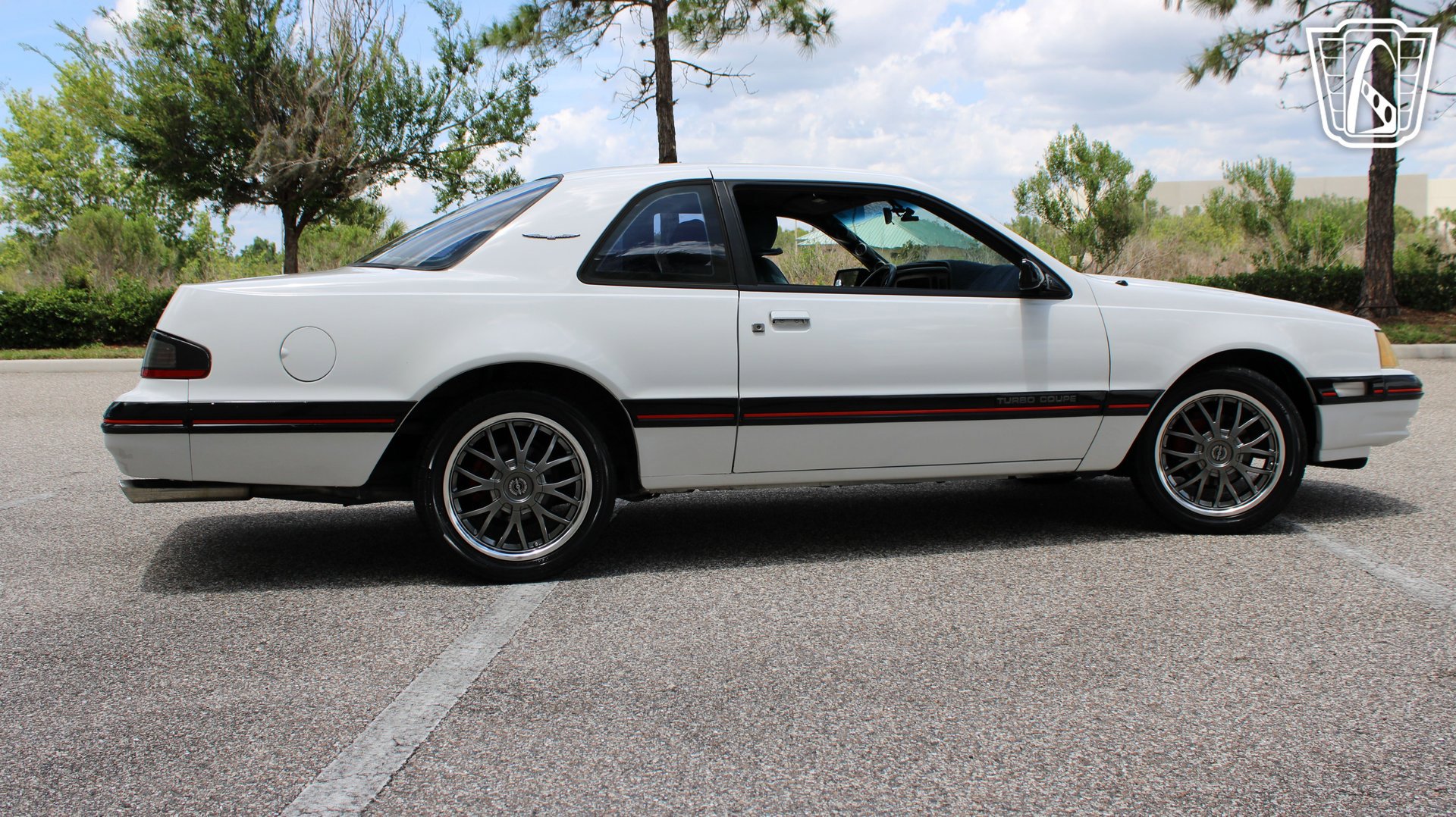 Used 1988 Ford Thunderbird RWD image 21