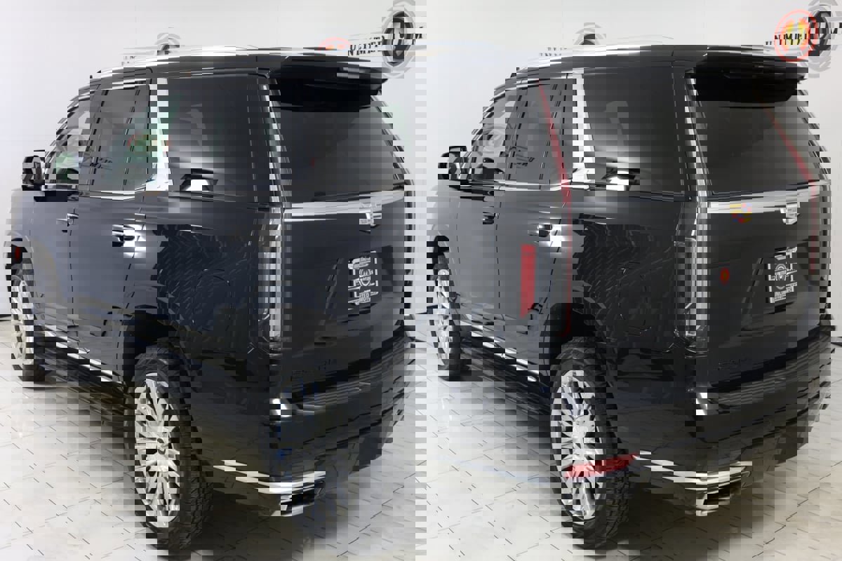 Used 2022 Cadillac Escalade Premium Luxury image 4