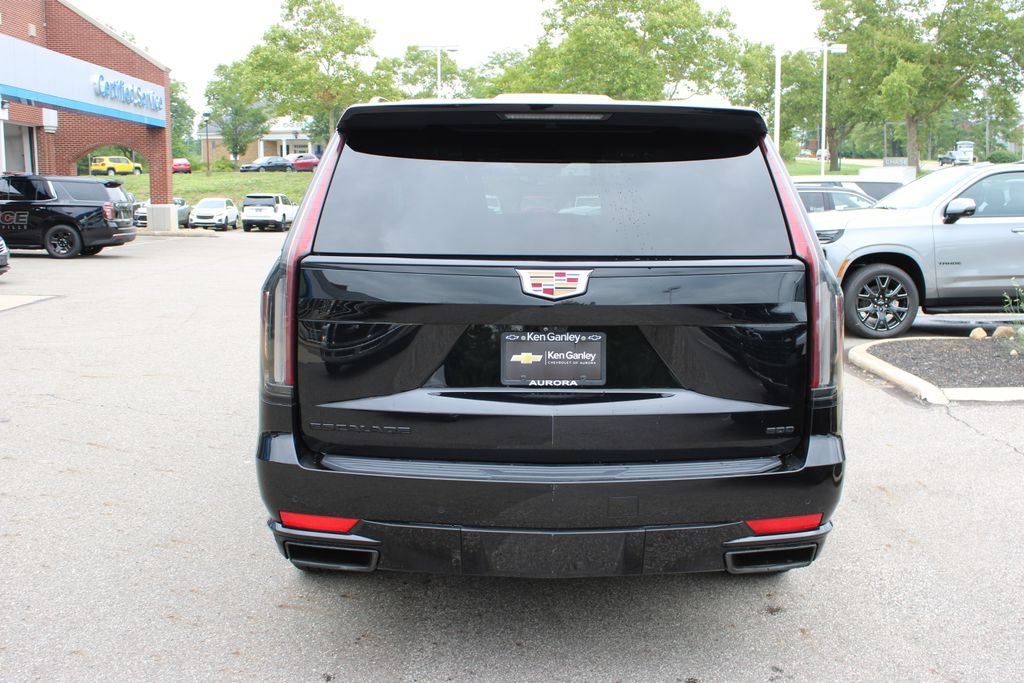 Certified 2022 Cadillac Escalade Sport Platinum AWD/4WD image 38