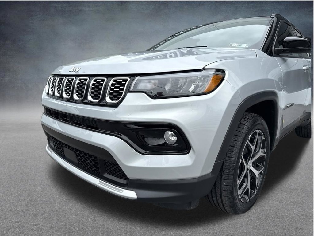 Used 2024 Jeep Compass Limited AWD/4WD image 9