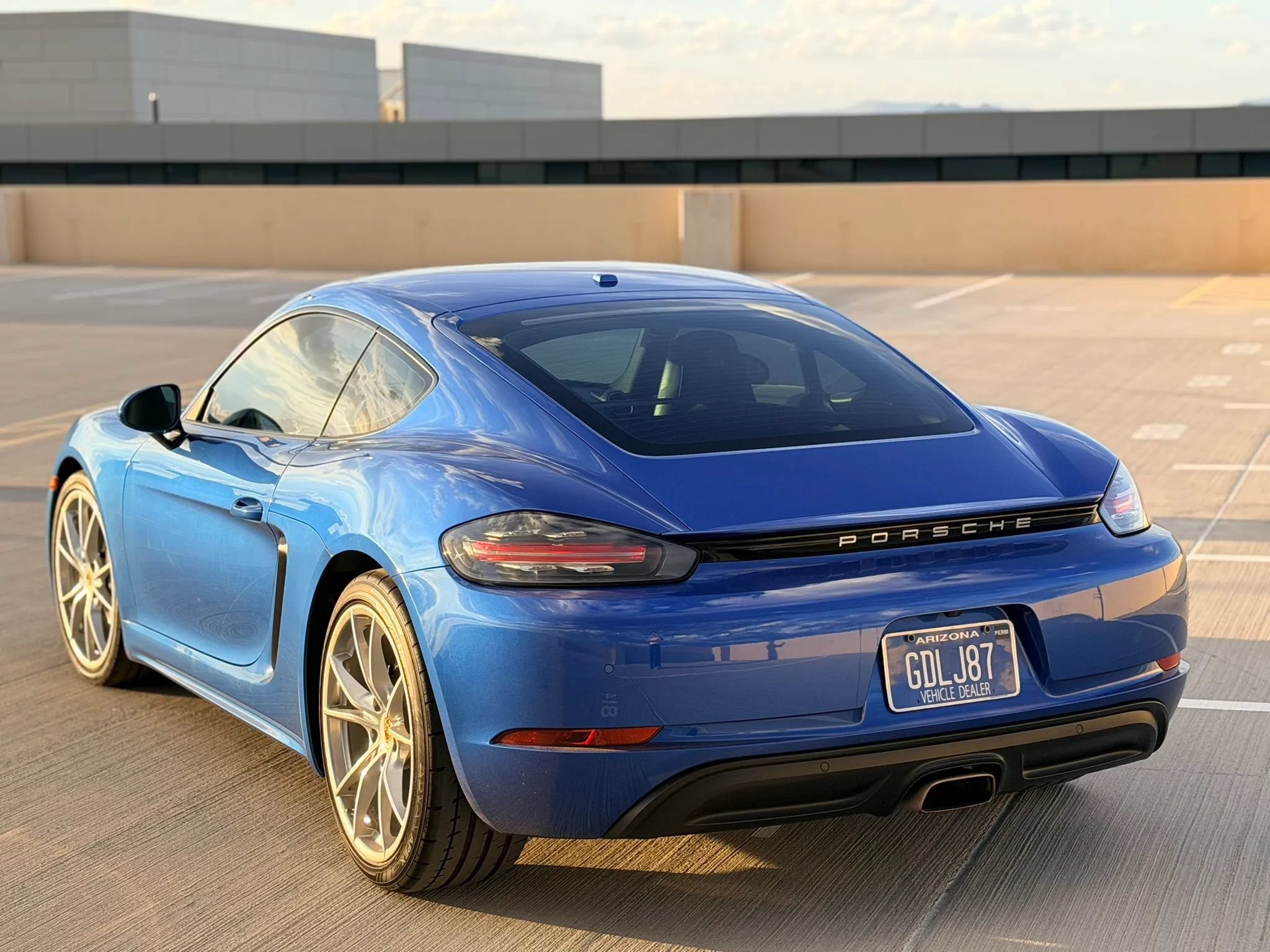 Used 2017 Porsche 718 Cayman RWD image 5