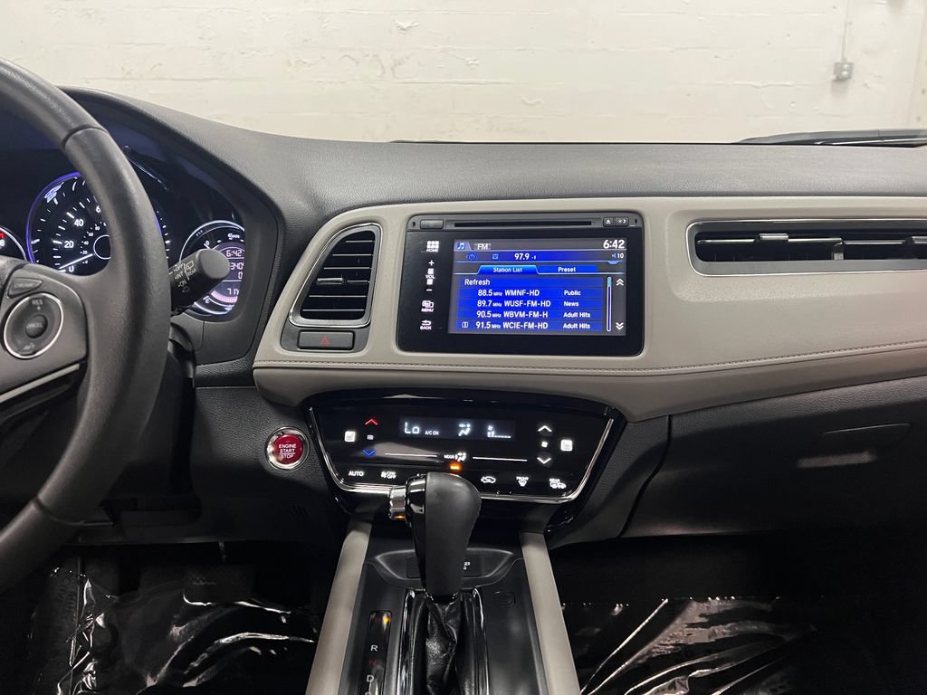 Used 2018 Honda HR-V EX-L image 19