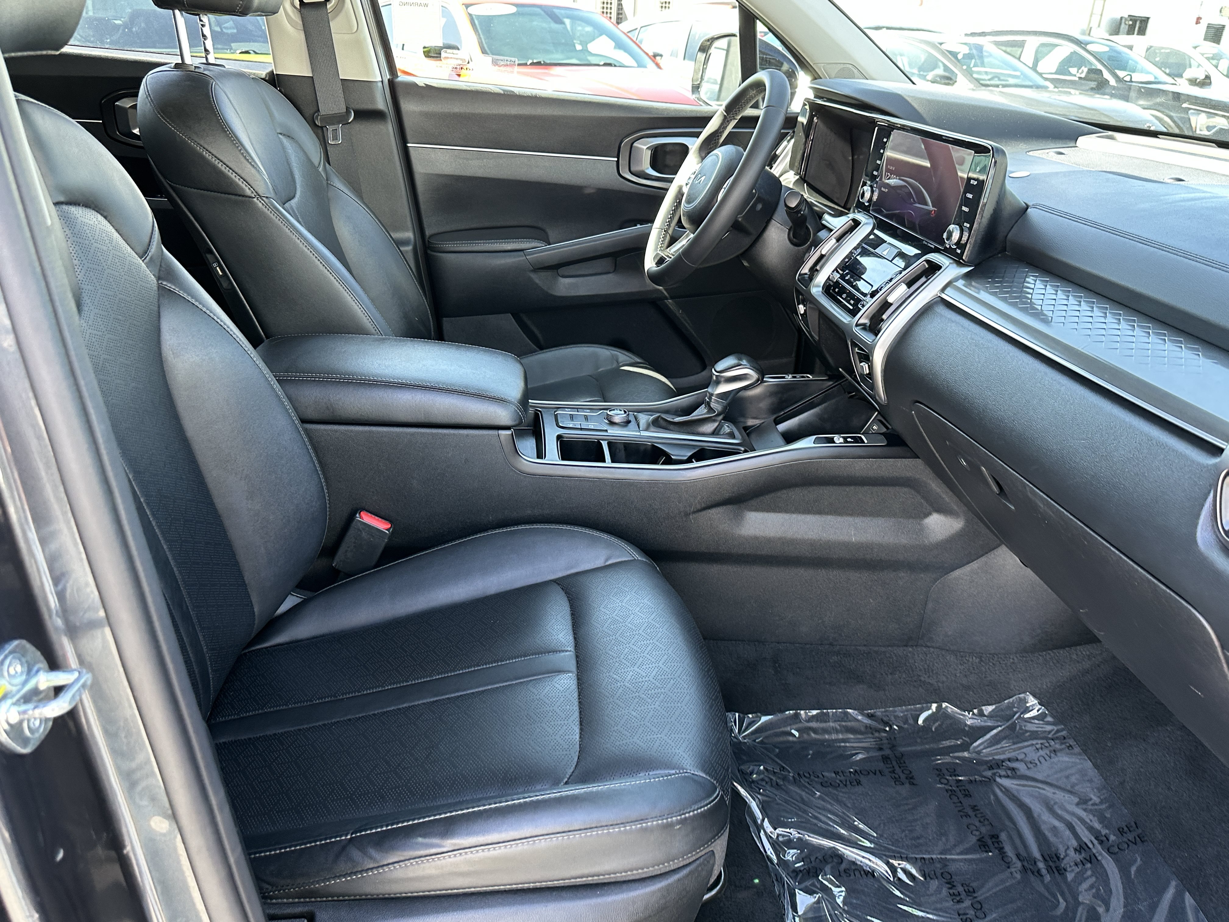 Certified 2023 Kia Sorento S FWD image 16
