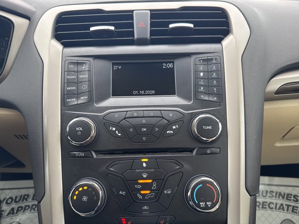 Used 2014 Ford Fusion SE w/ Equipment Group 202A image 15