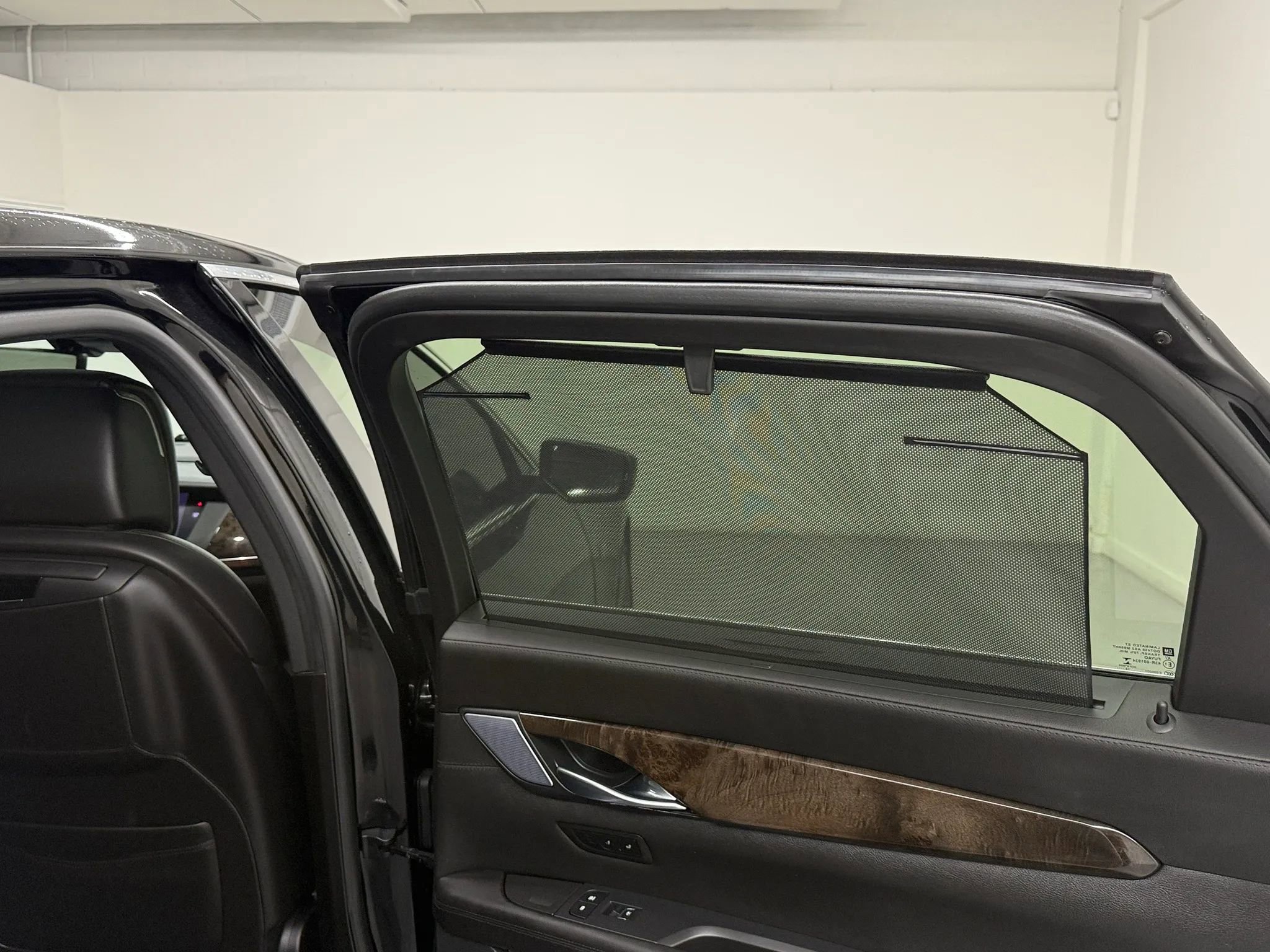 Used 2020 Cadillac CT6 Premium Luxury w/ LPO, Exterior Accent Package AWD/4WD image 17