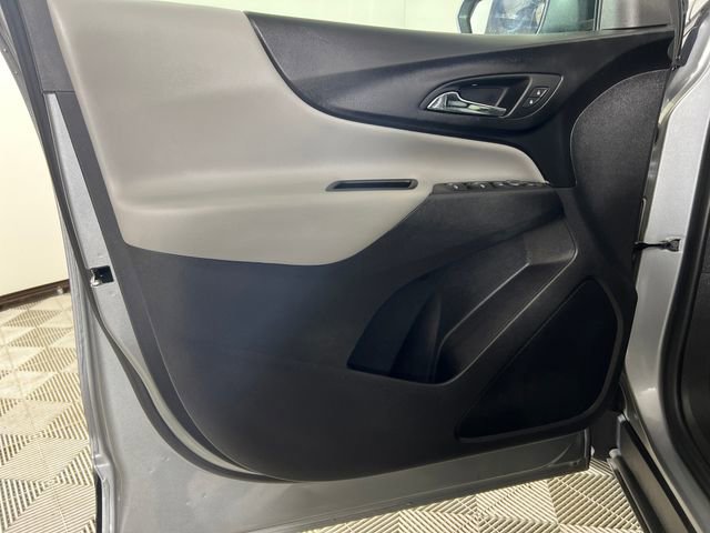 Used 2024 Chevrolet Equinox LS w/ LS Convenience Package image 11