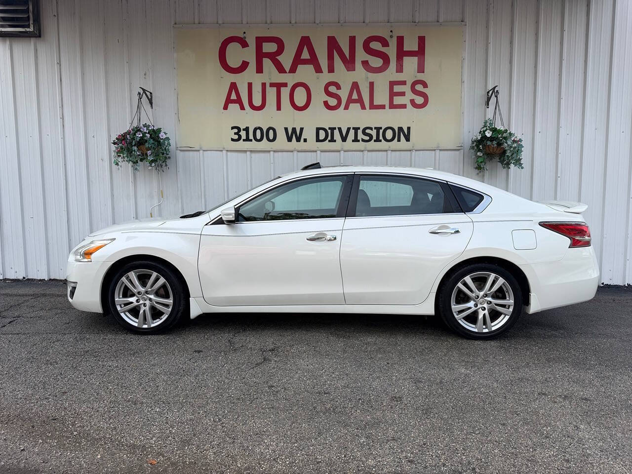 Used 2015 Nissan Altima 3.5 SL FWD image 6