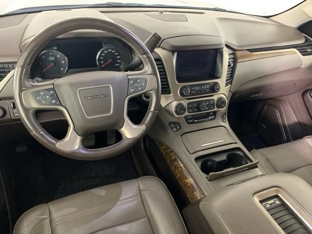 Used 2016 GMC Yukon XL Denali w/ Open Road Package AWD/4WD image 19