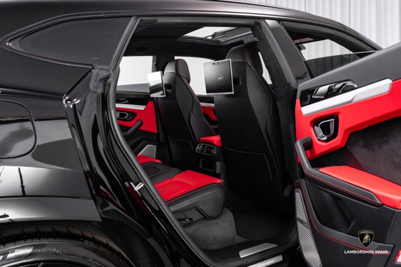 Used 2019 Lamborghini Urus image 53