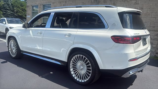 Certified 2024 Mercedes-Benz Maybach GLS 600 4MATIC image 7