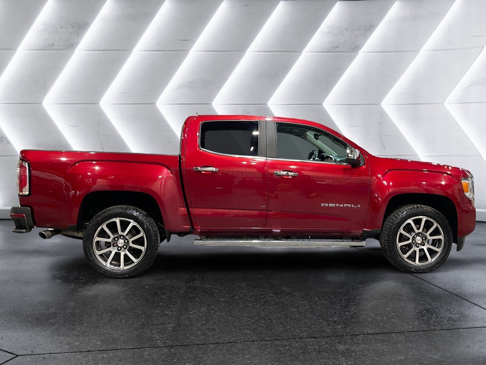 Used 2021 GMC Canyon Denali AWD/4WD image 7