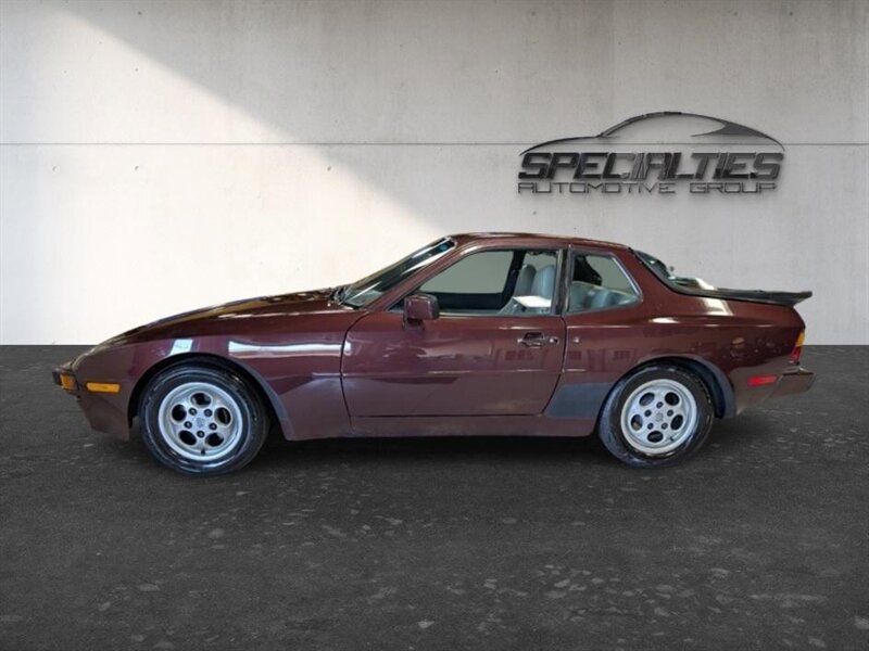 Used 1987 Porsche 944 Coupe RWD image 7