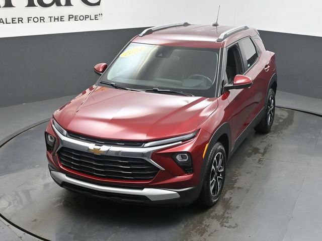 Used 2024 Chevrolet TrailBlazer LT w/ LT Cold Weather Package FWD image 45