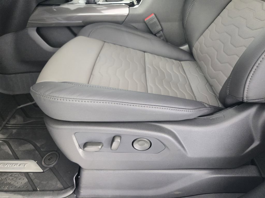 New 2026 Chevrolet Silverado 1500 ZR2 w/ LPO, Dark Essentials Package image 22