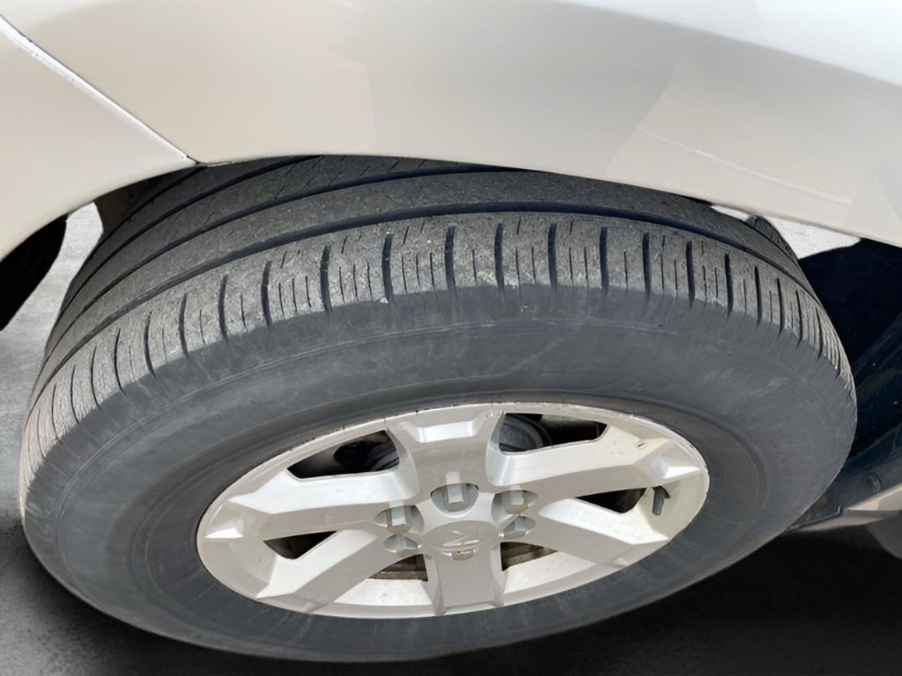 Used 2007 Saturn Outlook XE w/ Advanced Audio Pkg FWD image 23