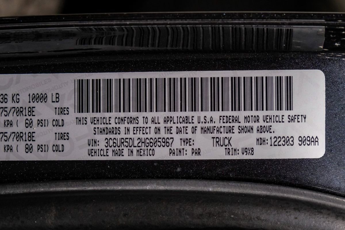 Used 2017 RAM 2500 SLT AWD/4WD image 57