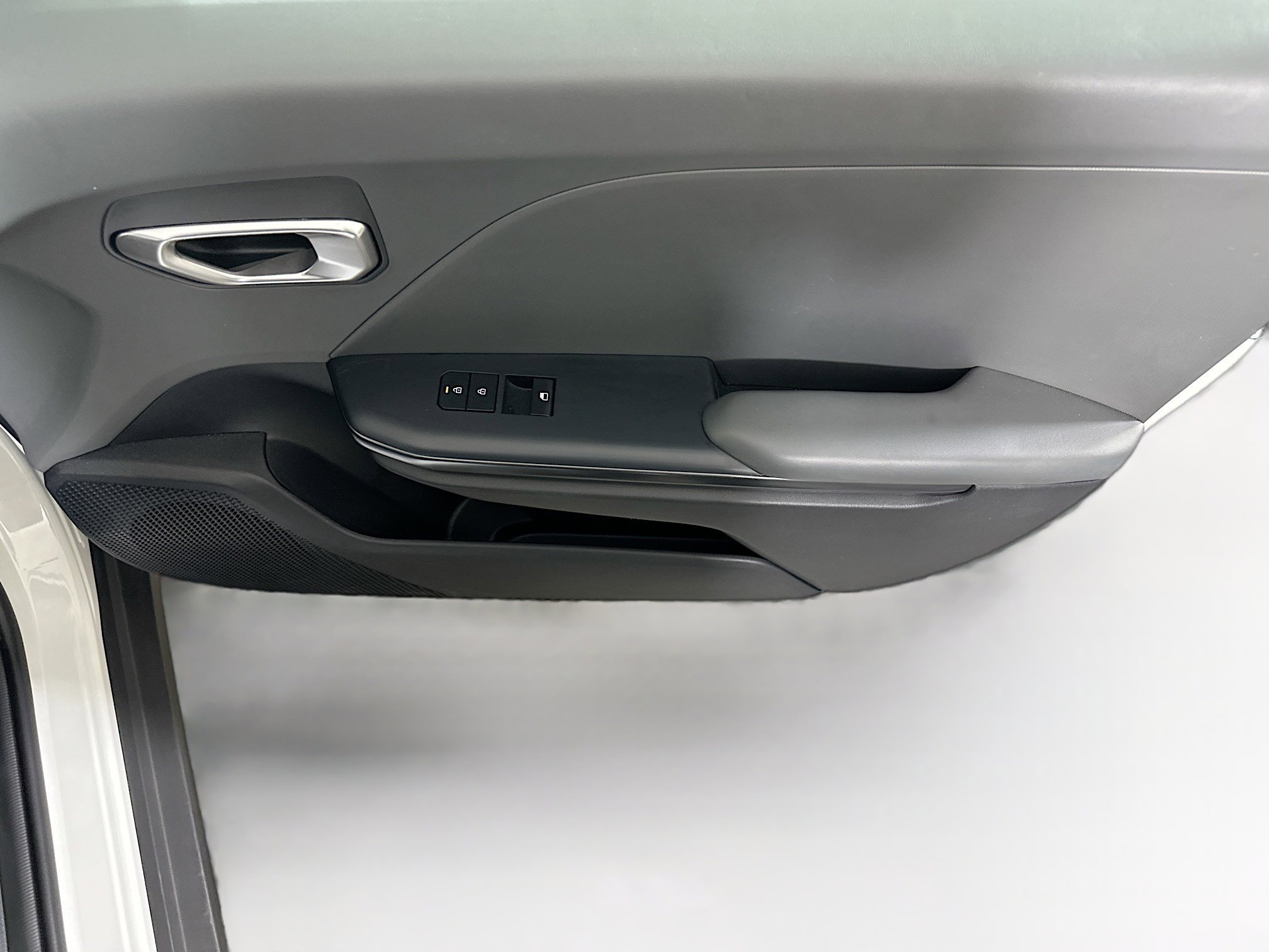 Used 2025 Kia K4 LXS image 30