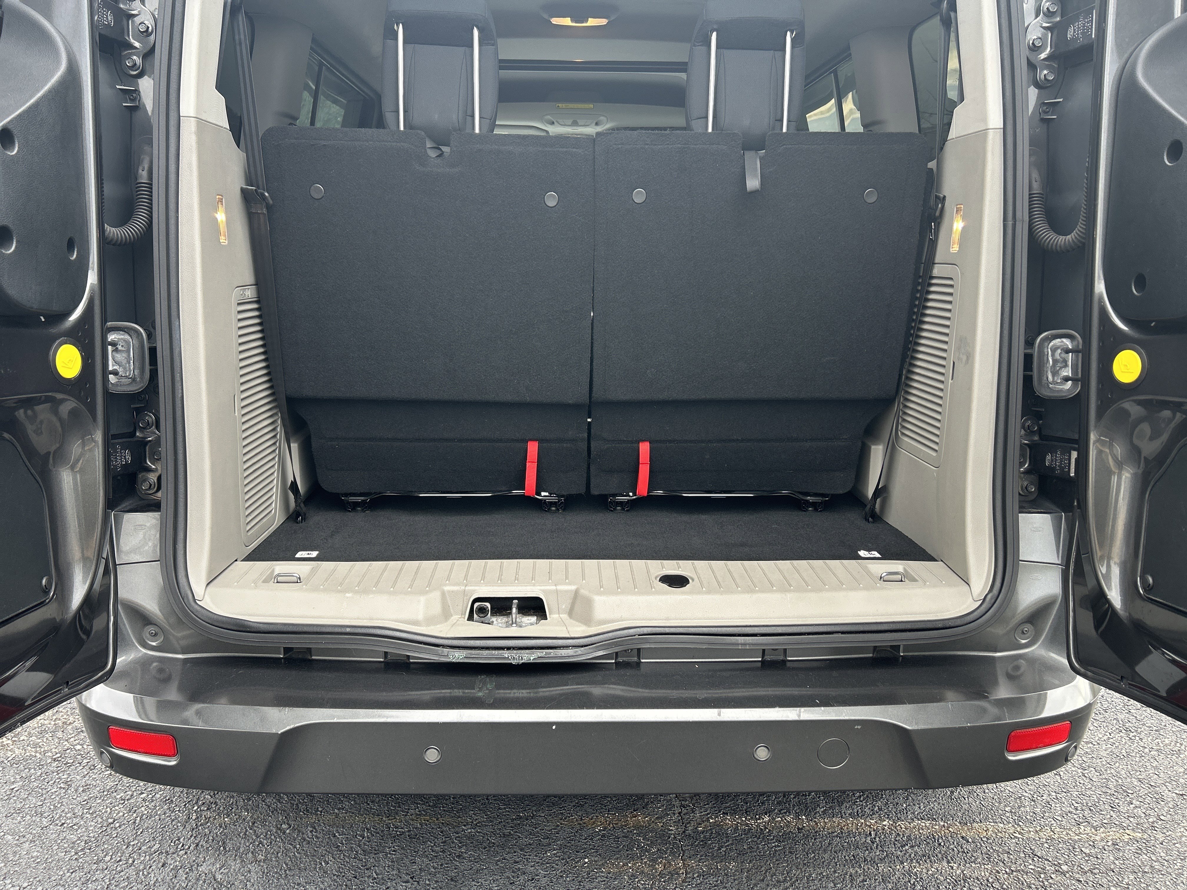 Used 2019 Ford Transit Connect XLT image 30