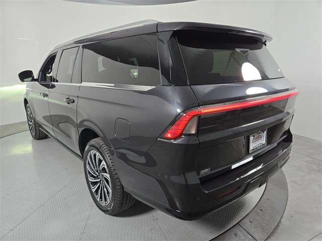 New 2025 Lincoln Navigator L Black Label image 4