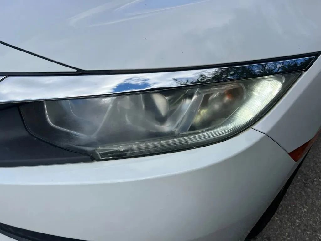 Used 2018 Honda Civic EX image 31