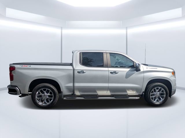 Used 2022 Chevrolet Silverado 1500 LT w/ Safety Package AWD/4WD image 2