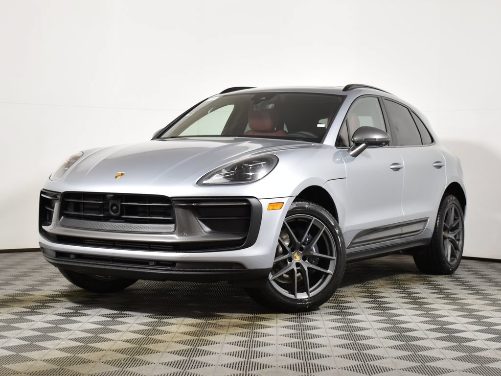 Used 2026 Porsche Macan AWD/4WD image 1