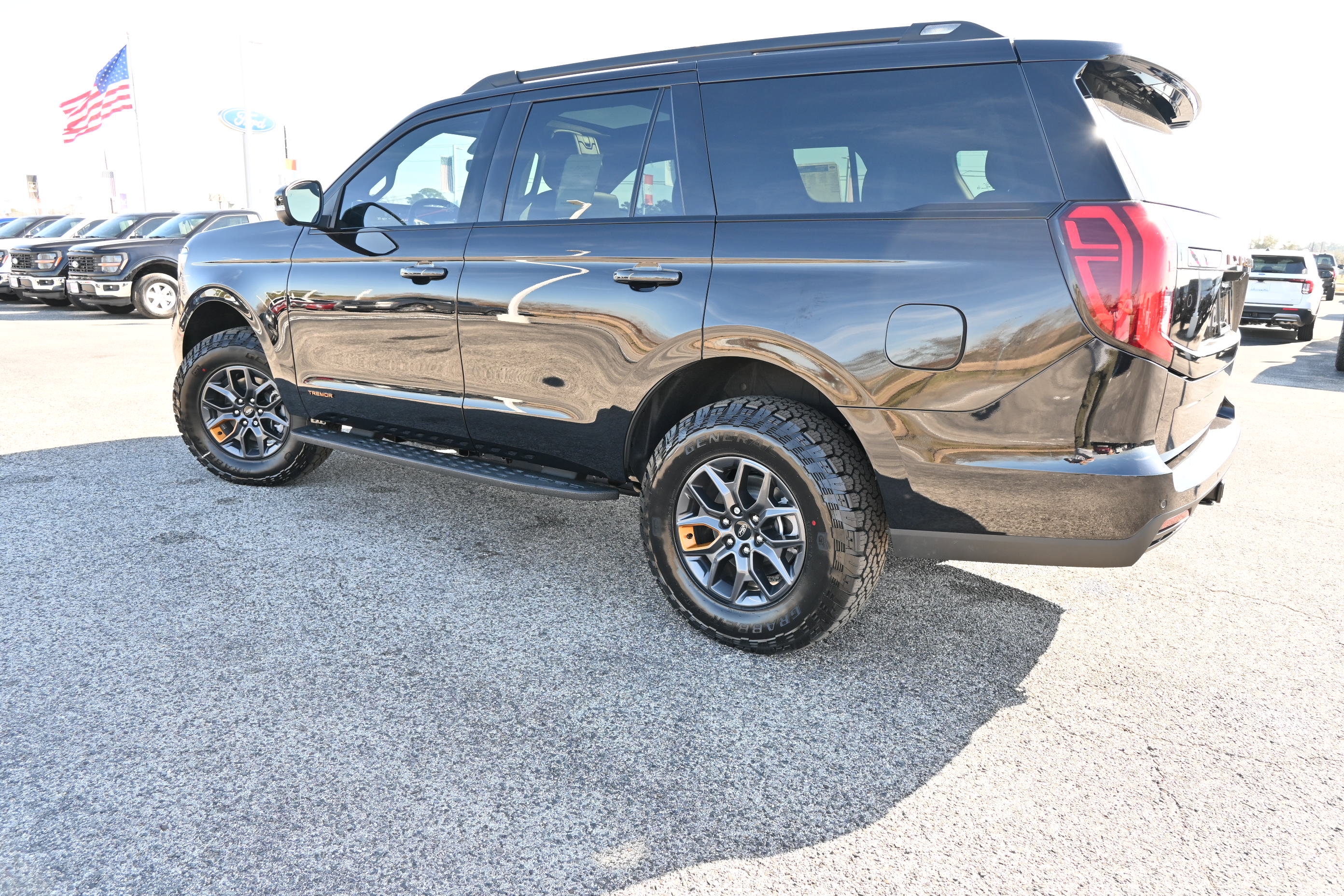 New 2026 Ford Expedition Tremor image 7