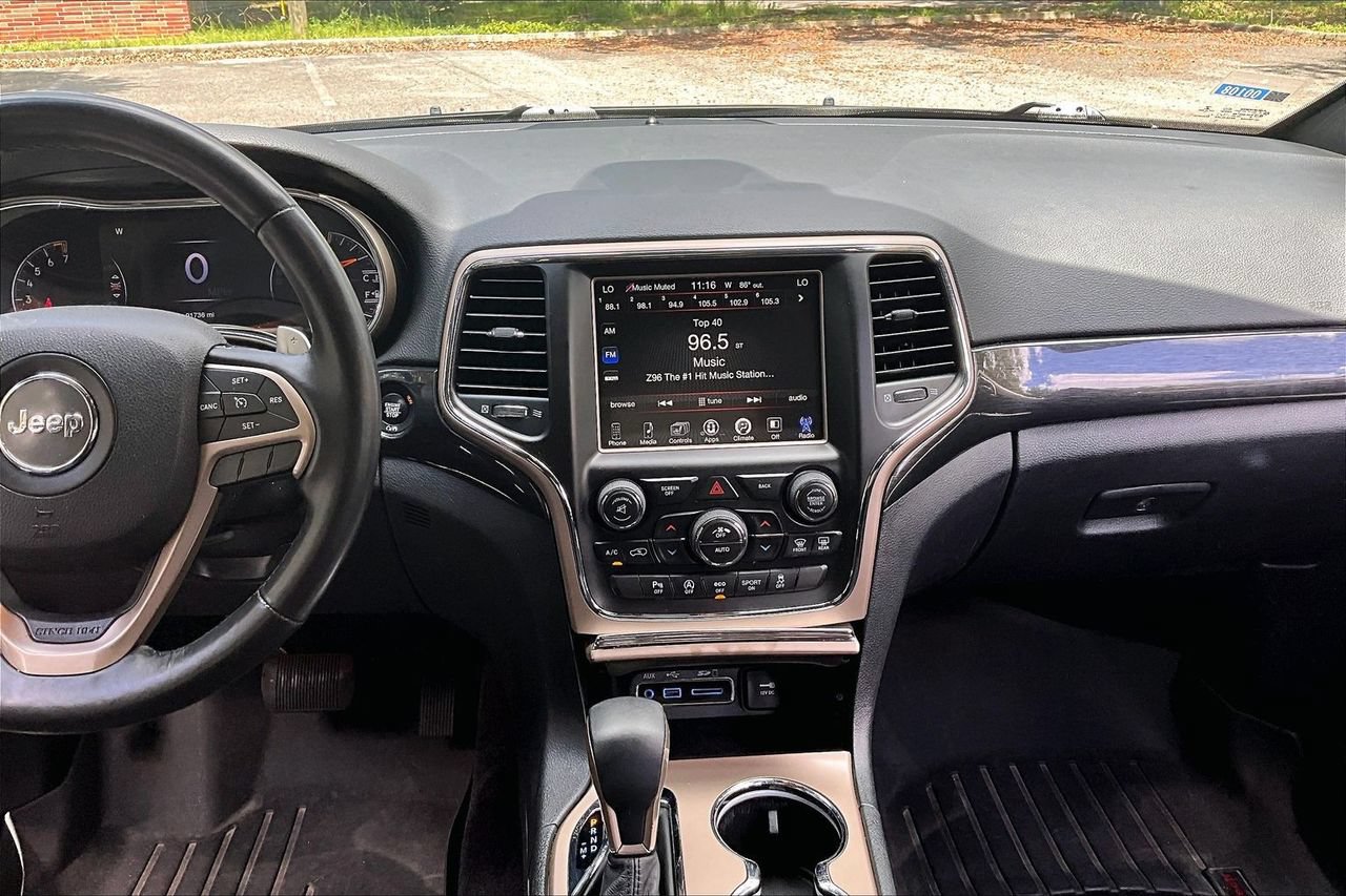 Used 2016 Jeep Grand Cherokee Laredo 75th Anniversary AWD/4WD image 9